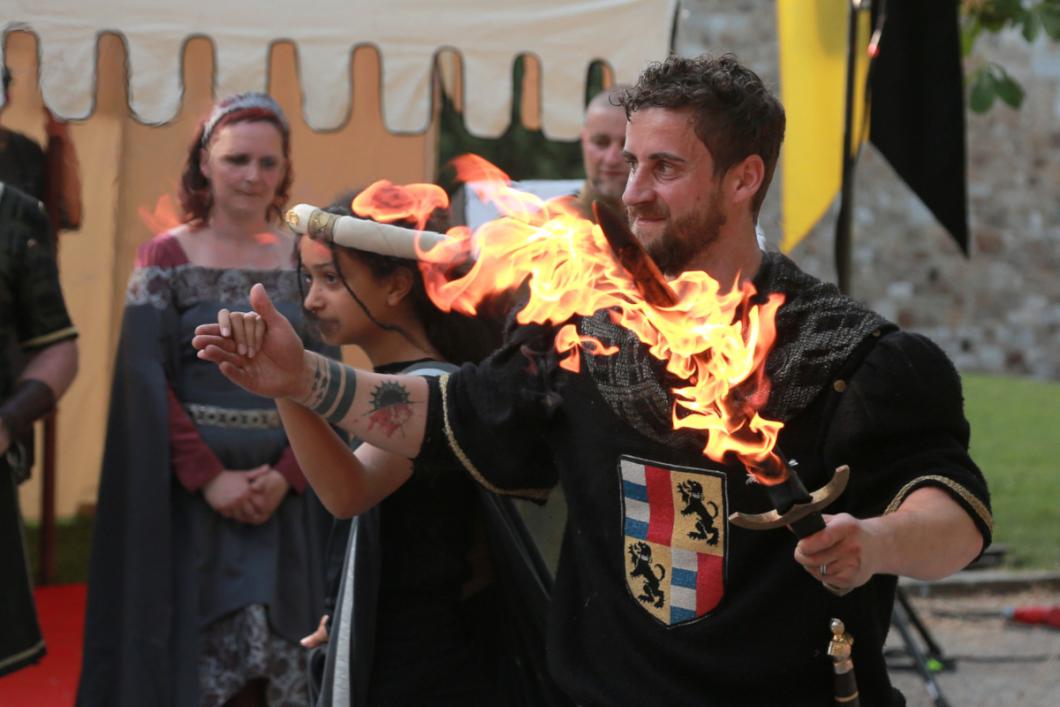 14. Grajski dnevi, vitez z ognjem. Foto: Miha Mally